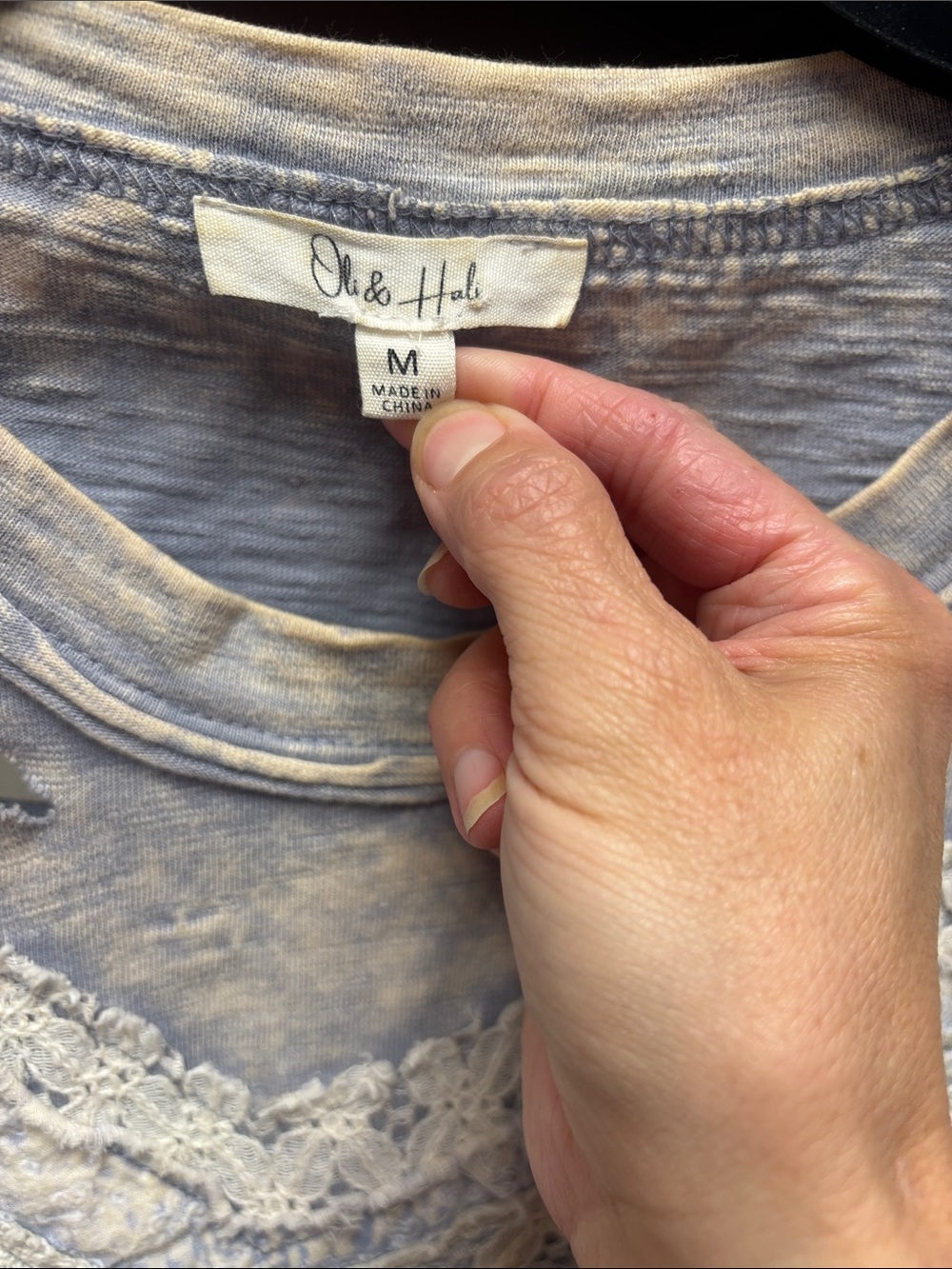 Oli & Hali Lace Star Patchwork Distressed Tee - Cream & light Blue Medium - Picture 2 of 4